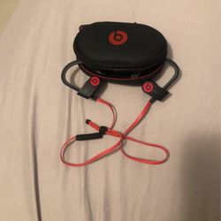 Powerbeats With Case