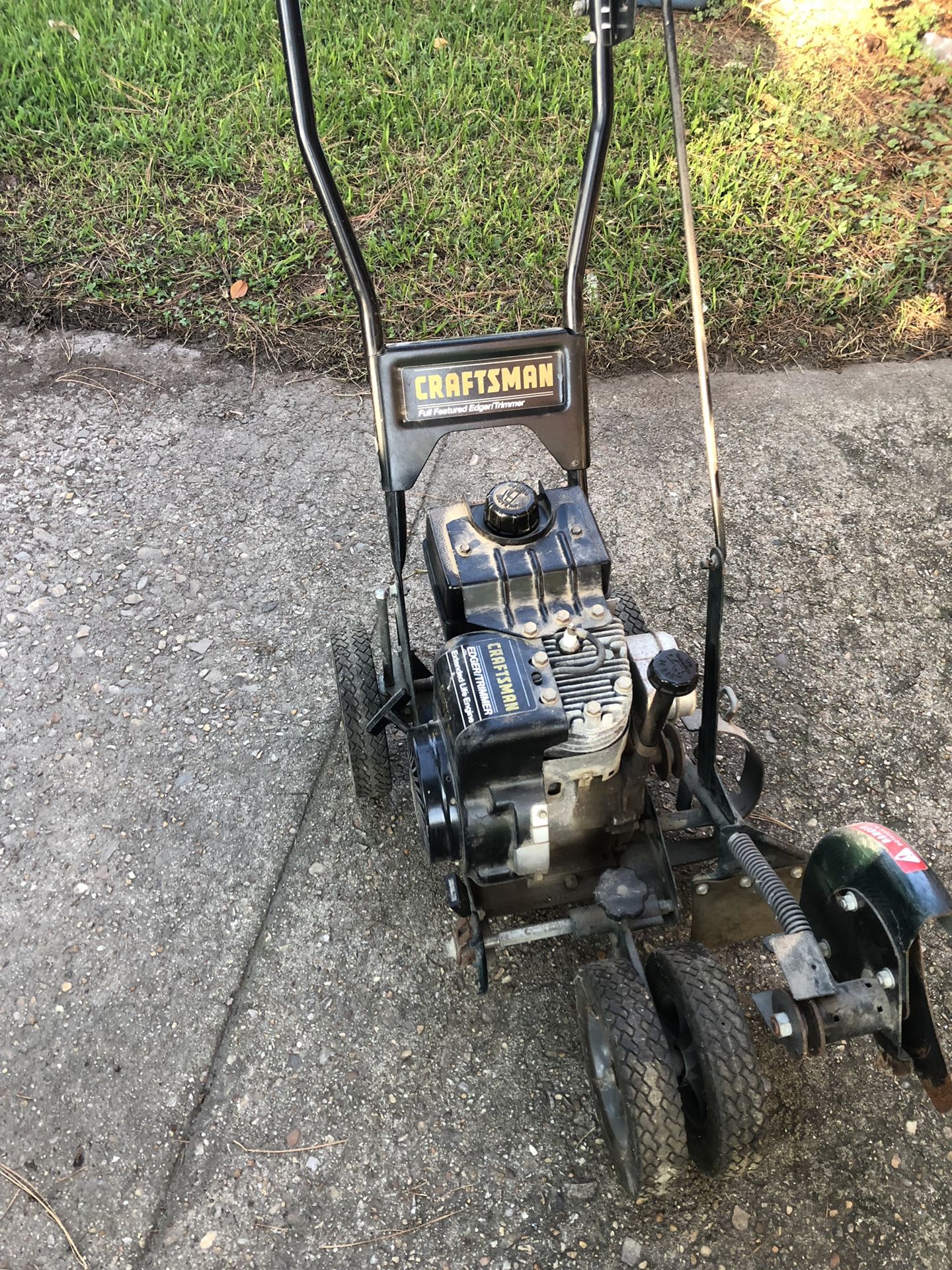 Craftsman Eager 1 edger/trimmer 3.8hp for Sale in Portsmouth, VA OfferUp