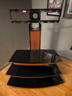 Entertainment center