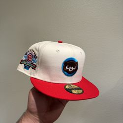 Chicago Cubs Fitted Hat