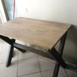 Wooden Table/Desk 