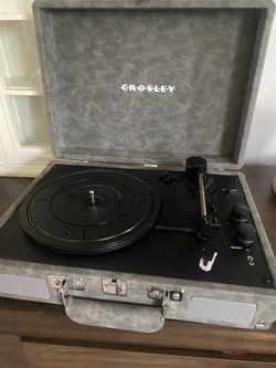 Crowley Record Player