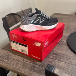 11c New Balance Roav