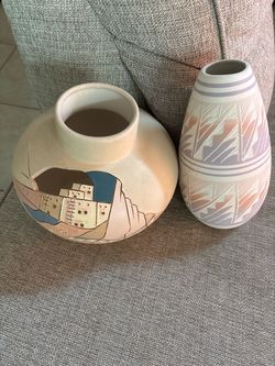 Native American Style Pottery Vases Set of 2