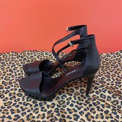 Nine West Women’s Heels black size 10