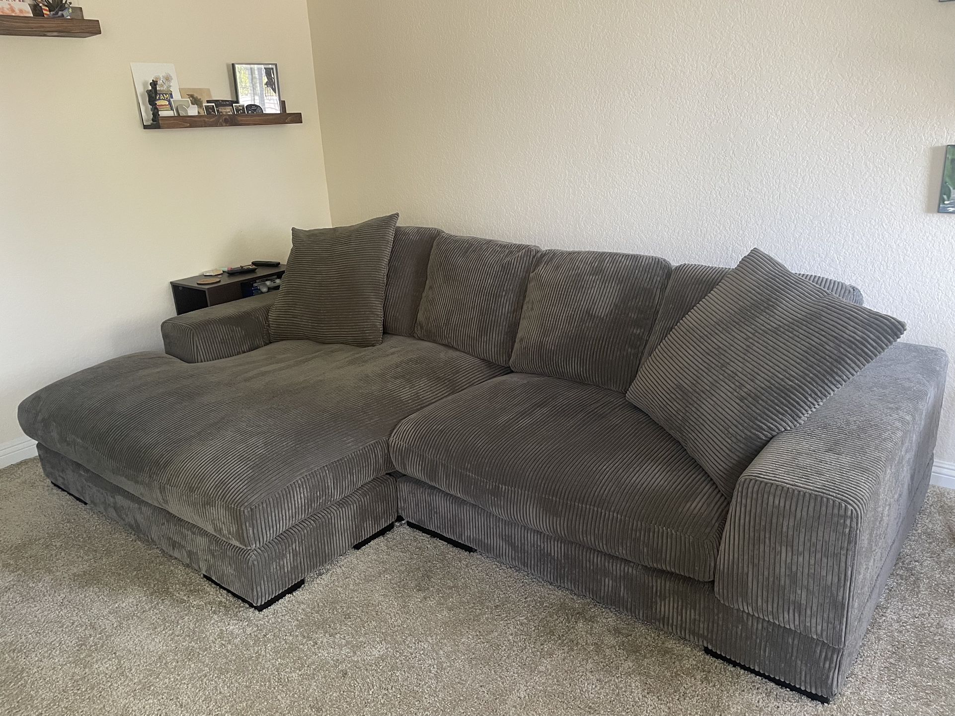 Couch Sofa Sectional With Chaise