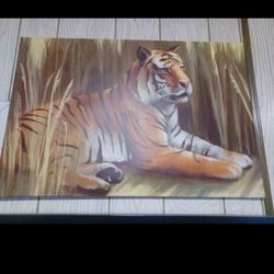 Large tiger painting very nice decor.
