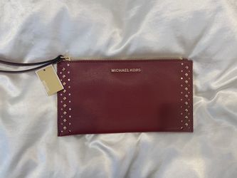 Michael Kors wristlet