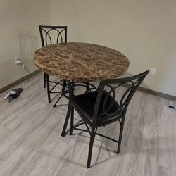 Dinning Table 