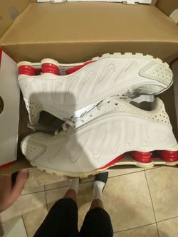Nike Shox R4 Neymar Jr. White/Red – Men’s Size 10.5 – Excellent Condition w/ Box