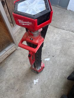 Milwaukee M18 LED Tower Work Light