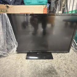 32" TV