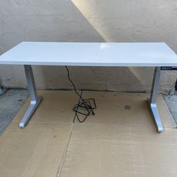 New Workrite Table Desk