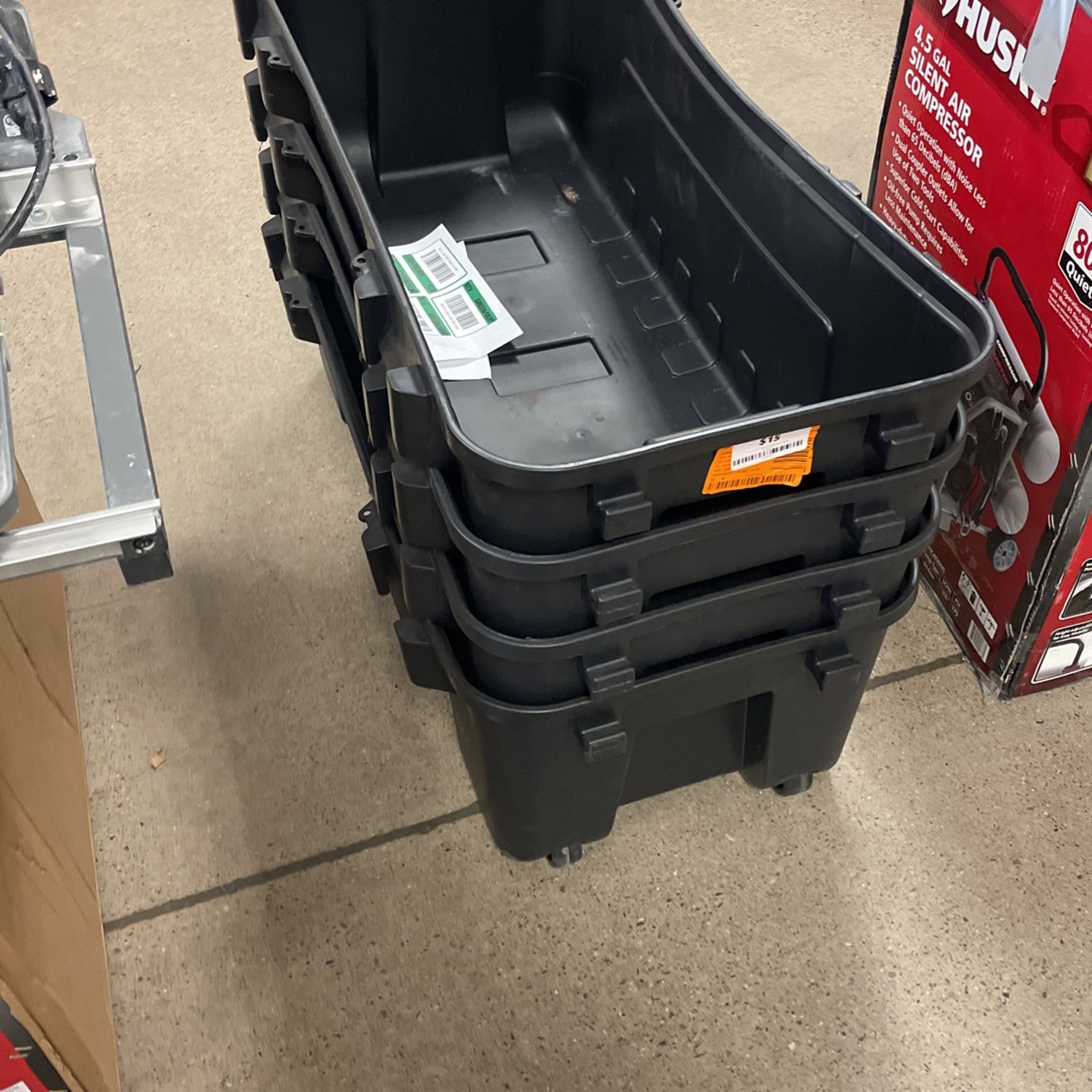 Plano 108 qt. Sportsman Trunk Black for Sale in Glendale, AZ OfferUp