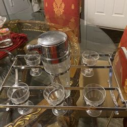 1930s Art Deco Chrome Cocktail Shaker with Six Glasses on Gyroscopic Caddy Stand