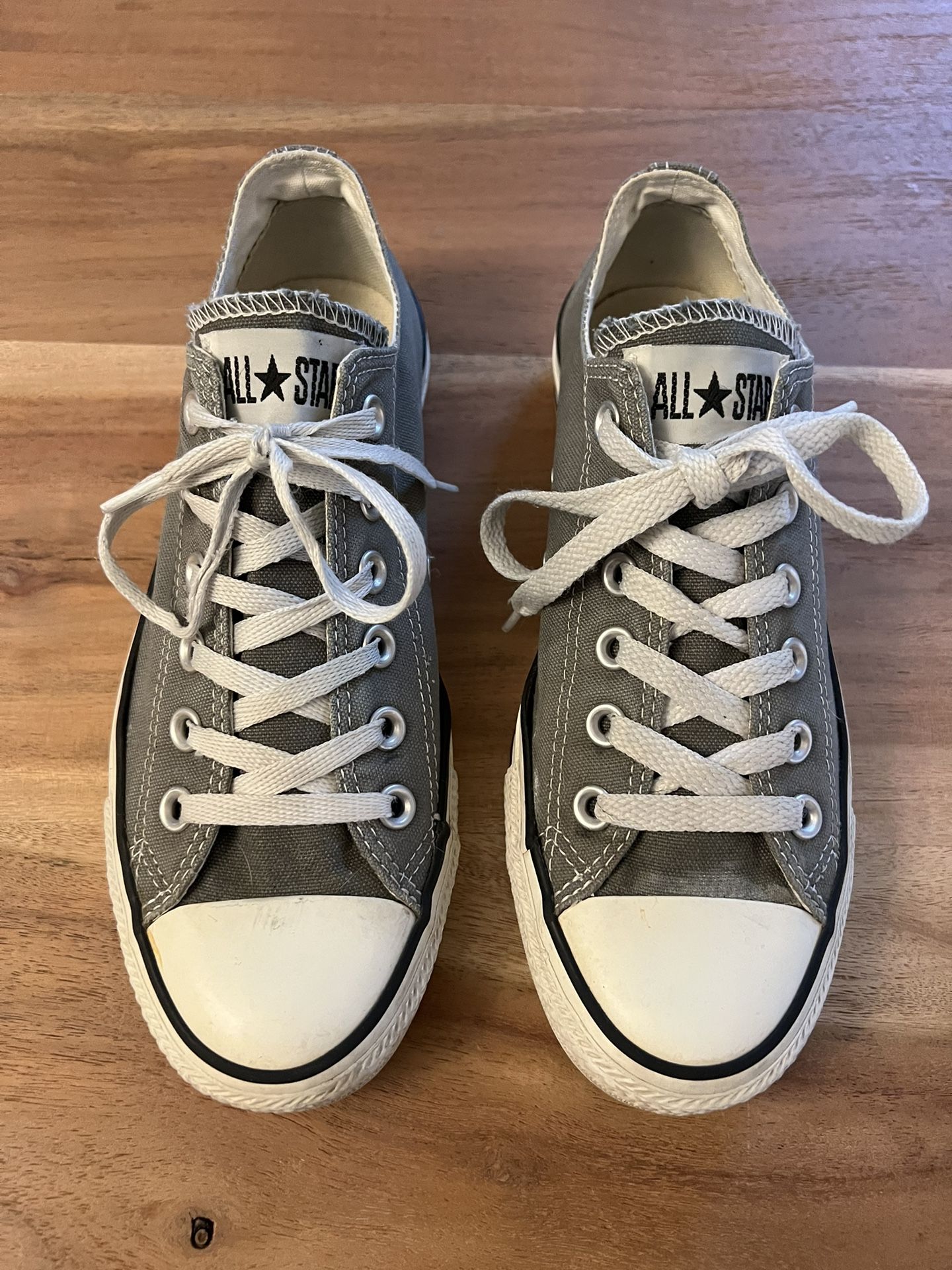 Converse Chuck Taylor All Star Canvas Shoes Women’s 7.5