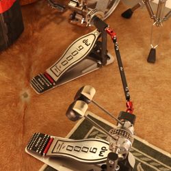 DW 9000 Series Double Kick Pedal w/Hard-case - Amazing Condition