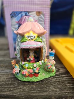 Easter Egg Flower Shop Bunny Figurine