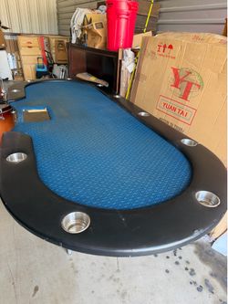 9 person poker table