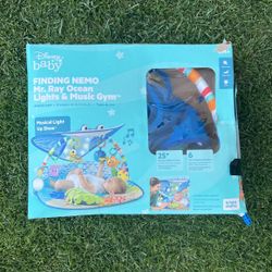 Finding Nemo Ocean Lights & Music Gym