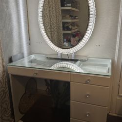 Vanity Desk;Vanity Mirror