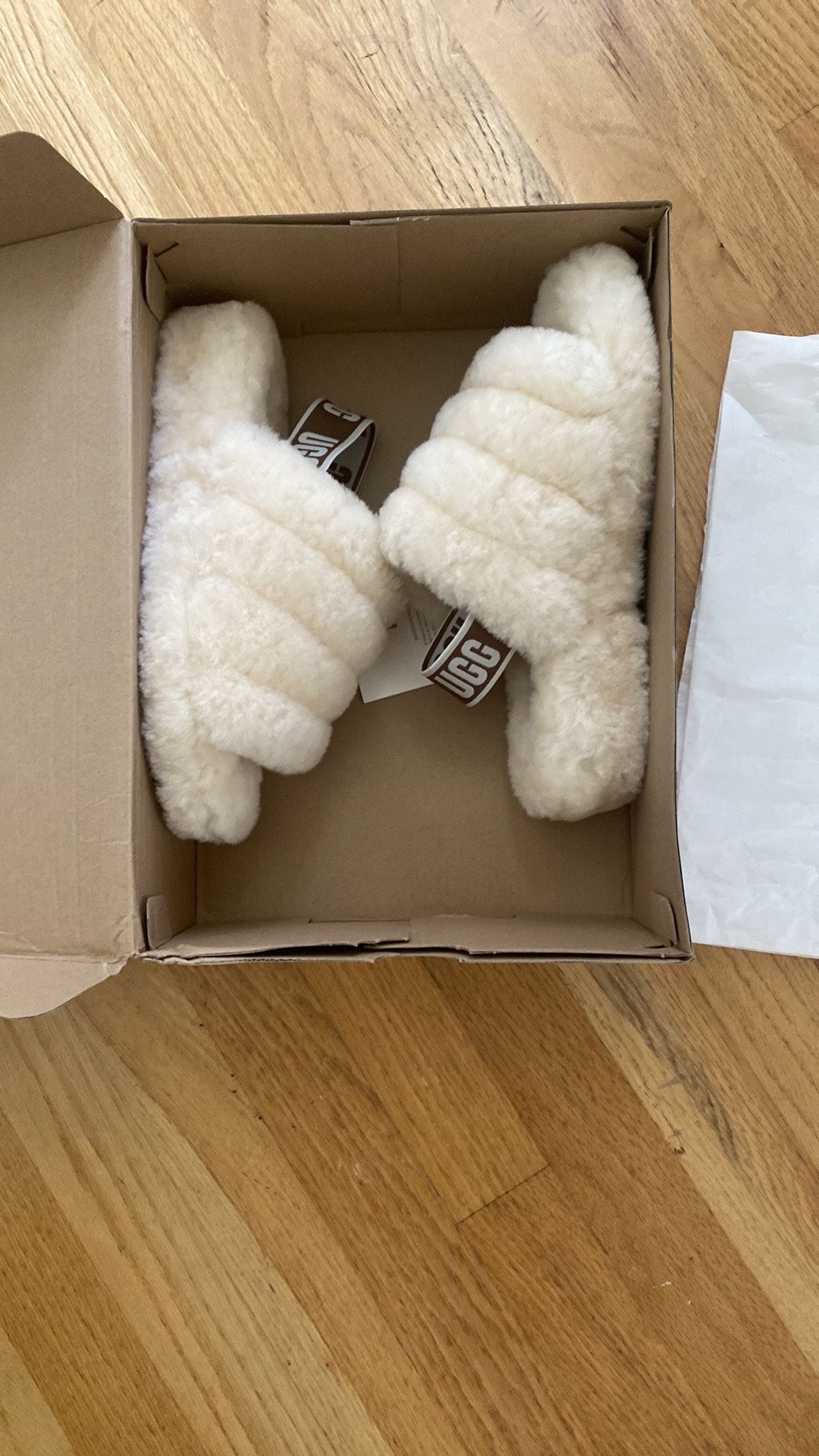 UGG Slippers Size 7 New