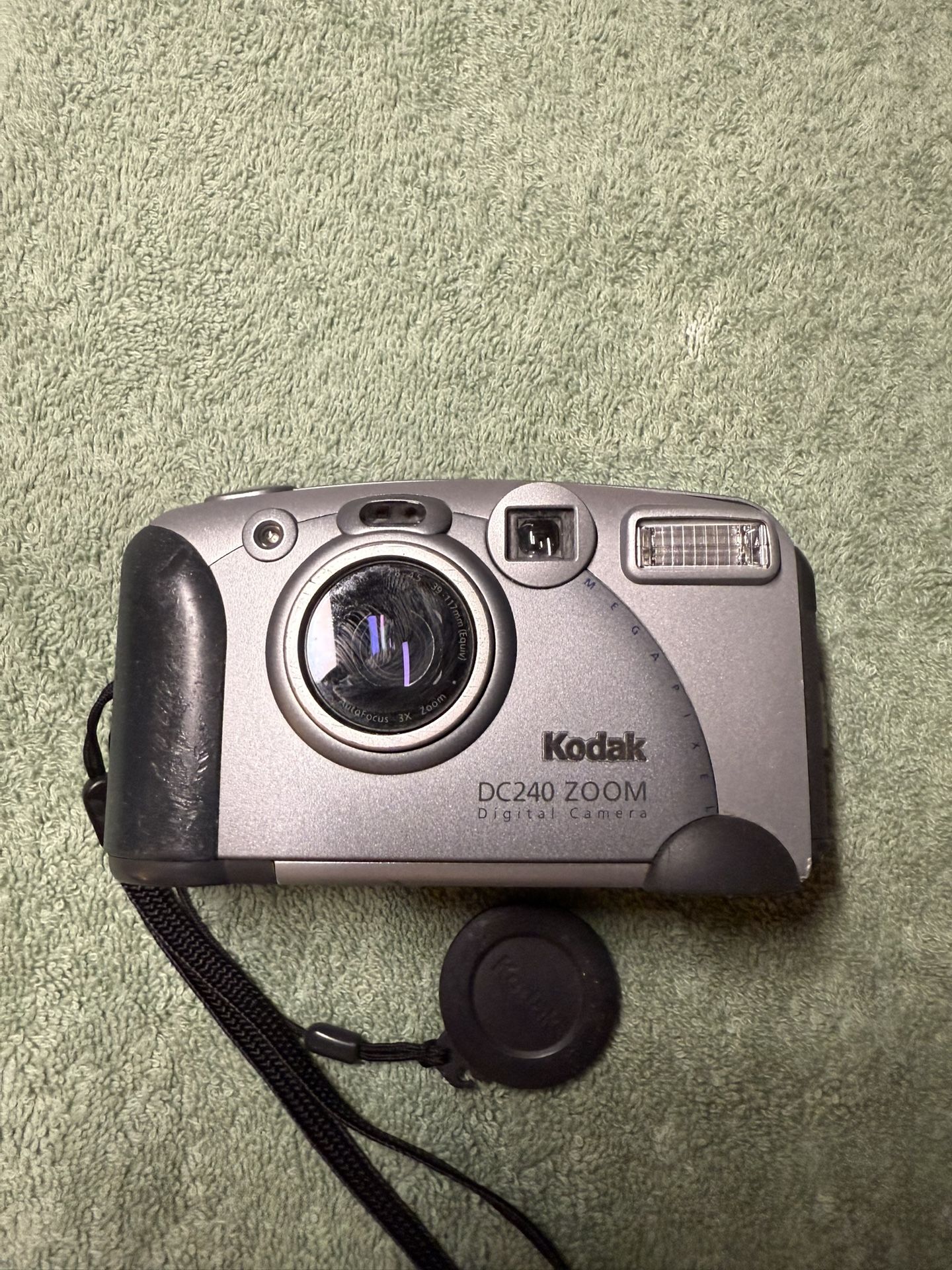 Kodak DC240 - Digital Camera- Compact - 1.2 MP - 3X Optical Zoom - Gray