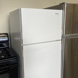 Kirkland By Whirlpool 14 Cu Ft Top Freezer Refrigerator 
