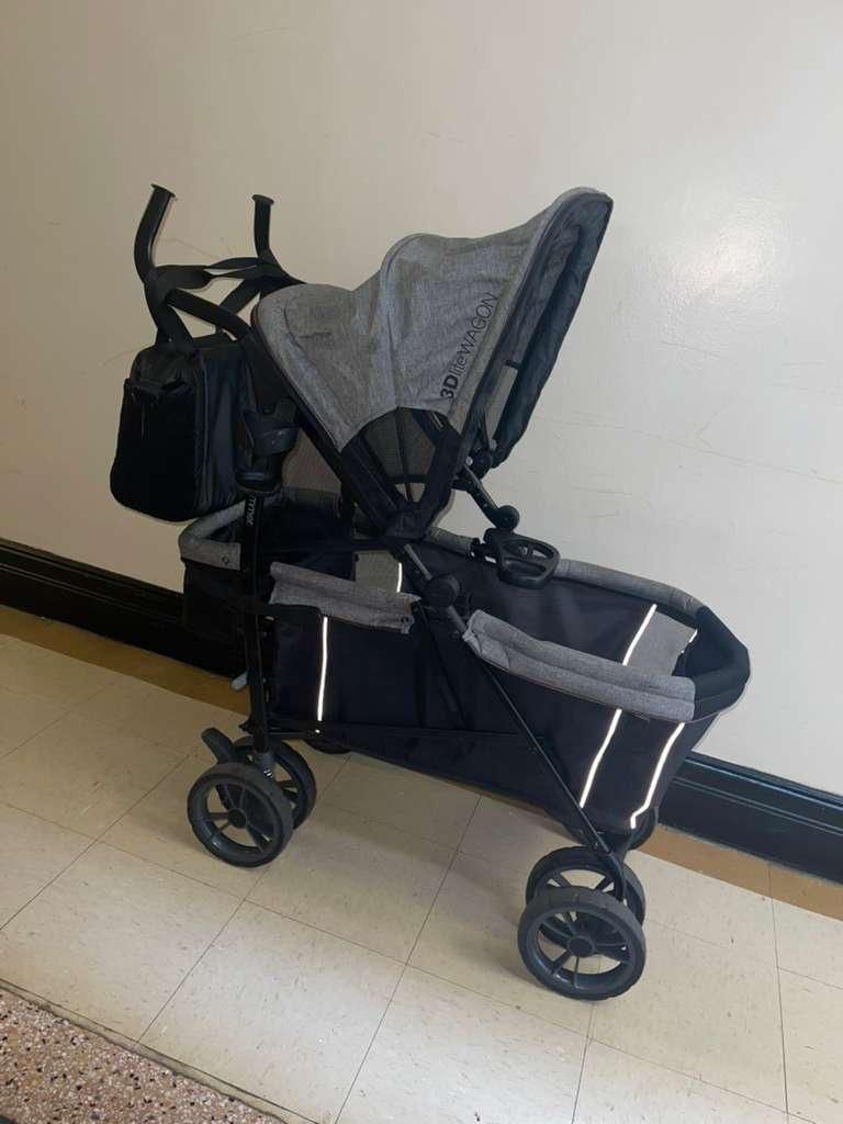 Brand Summer Infant Colori Black/Gray Tweed Material Metal Frame material Alloy Steel Age range (description) Baby Harness type 3 Point LIGHTWEIGHT &
