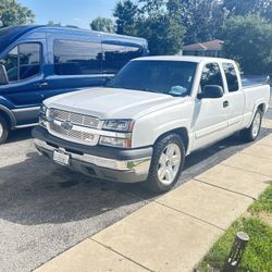 Clean 2004 Chevy Silverado On 20s Texas Rims With Mud Tired