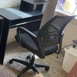 Desk And Office Chair Set $50