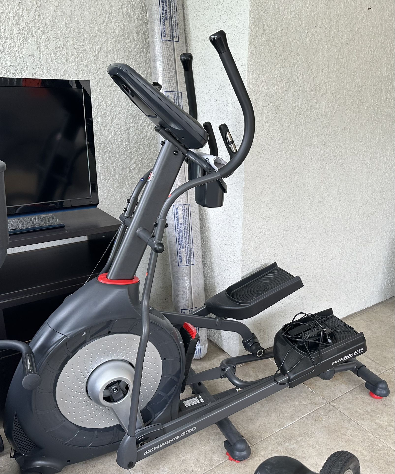 Elliptical Machine by Schwinn