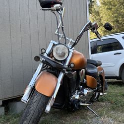 2005 Honda VTX 1800cc Lowered