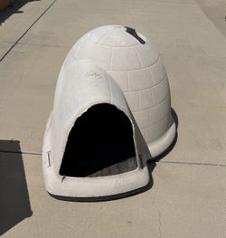 Petmate Indigo Igloo Dog House