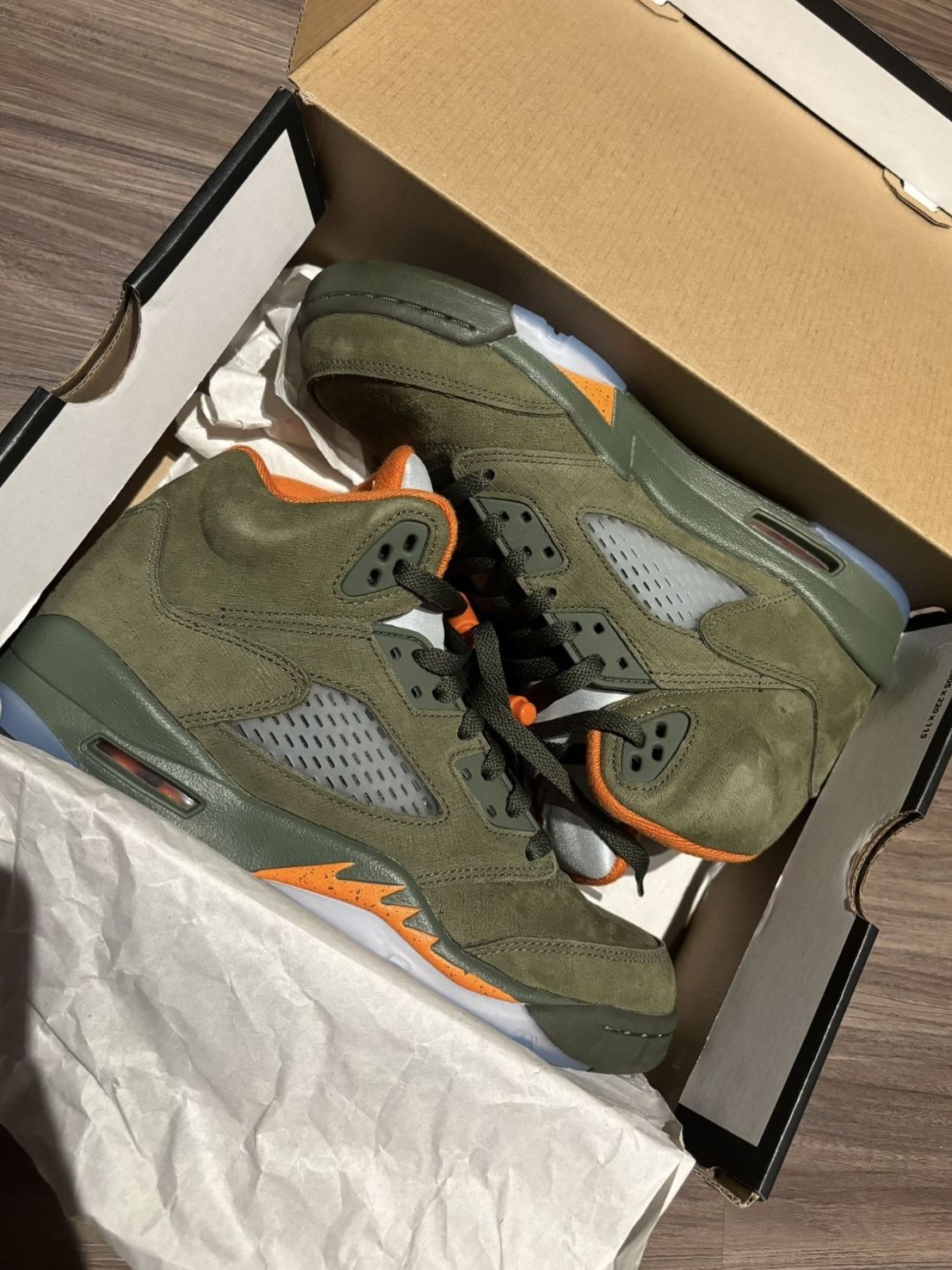 Air Jordan 5 Retro Olive 2024