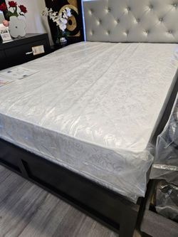 Queen set $189 >> Mattress And Box Spring