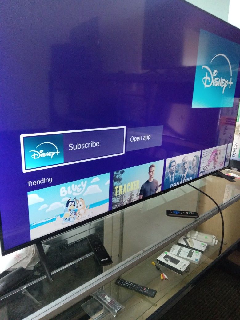 65 Inches  TCL Smart Roku 4k Led TV  65s453 