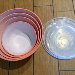 Four Mixing Bowls With Lids