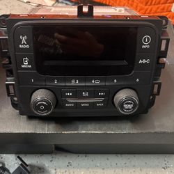 2009 2010 2011 2012 2013 2014 2015 2016 2017 2018 Dodge Ram OEM Stereo Head Unit