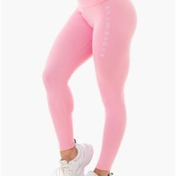 STAPLES SCRUNCH BUM LEGGINGS