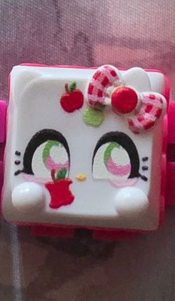 HELLO KITTY CLICKEEZ FOR TRADE!!!!