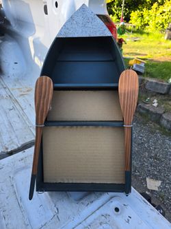 New Cute Boat Shelf with Oars