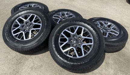 18” Jeep Wrangler brand new wheels and tires