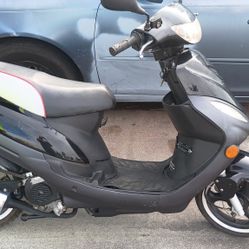 Scooter Yn50qt8 