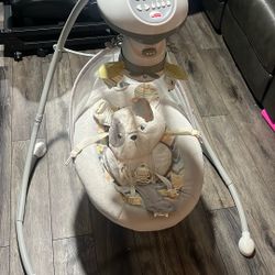 Fisher-Price Snuggapuppy Swing