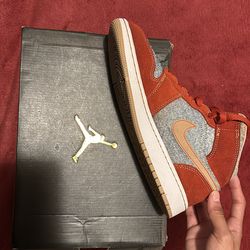Women’s Air Jordan 1 Size 6