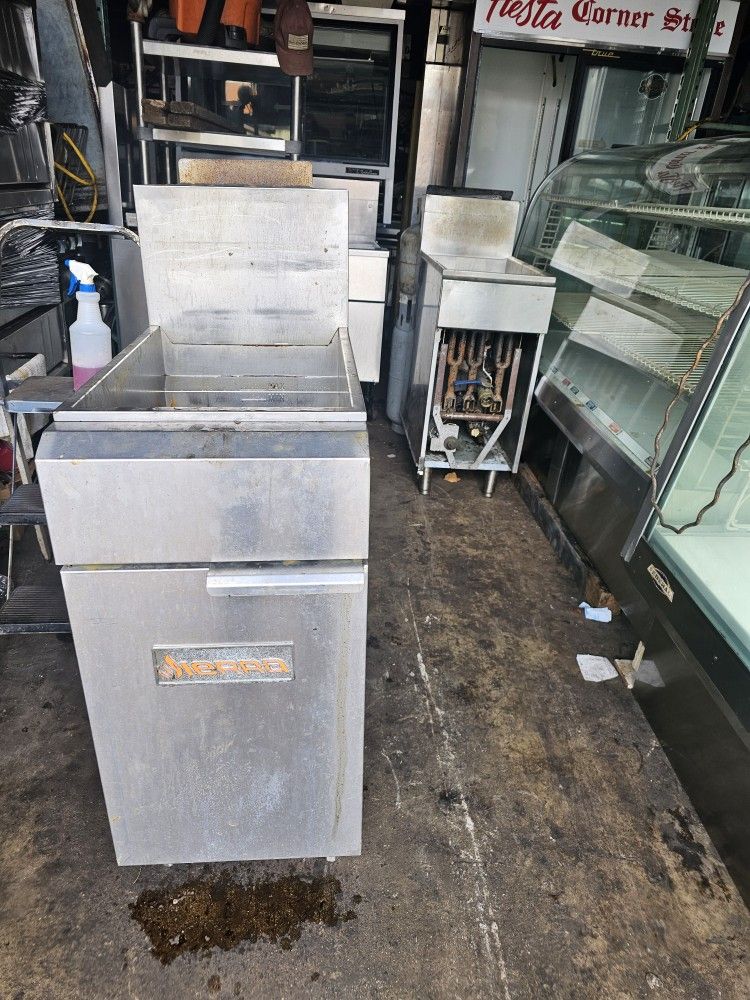 DEEP FRYER