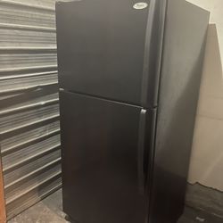 Whirlpool refrigerator works great I sell them all the time
