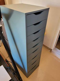 IKEA
https://offerup.co/faYXKzQFnY?$deeplink_path=/redirect/
ALEX drawer unit with 9 drawers, Grey Green , 