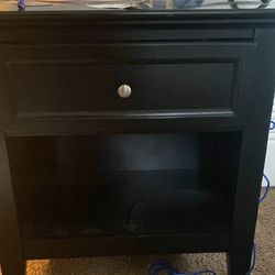 2 Bed Side Tables 